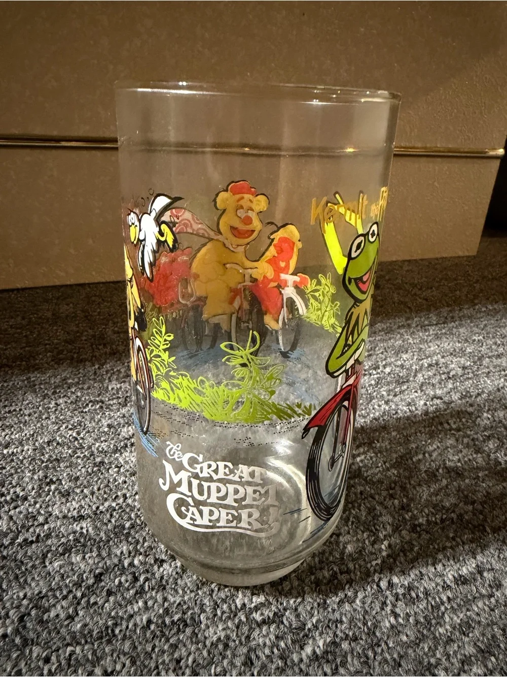 McDonald's 1981 The Great Muppet Caper Character Glass - Kermit & Friends